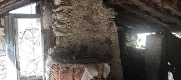 4 rooms House in Dumenza, Italy No. 100630 2