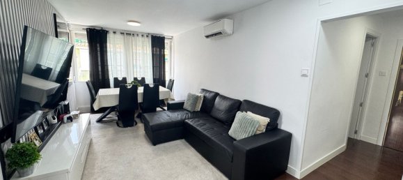 Apartamento de 3 dormitorios en Madrid, Spain No. 167441 3