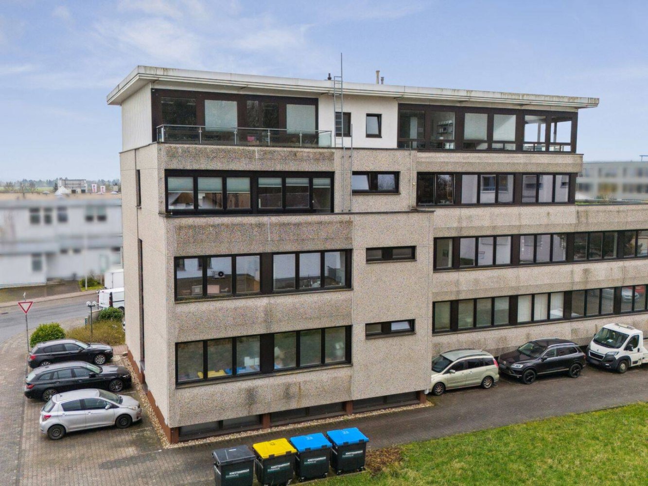 33غرفة بناية في Hochtaunuskreis, Germany رقم 82251