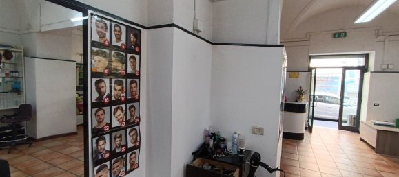 129m² Commercial property in Catania, Italy No. 356985 3