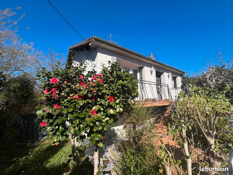 Дом с 3 спальнями в Монлюсон, Франция № 286393