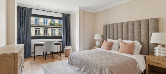 Apartamento de 4 dormitorios en Paris, France No. 172257 16