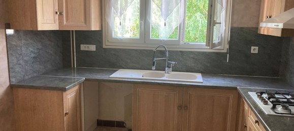 3 bedrooms House in Mesnil-Saint-Loup, France No. 151949 5