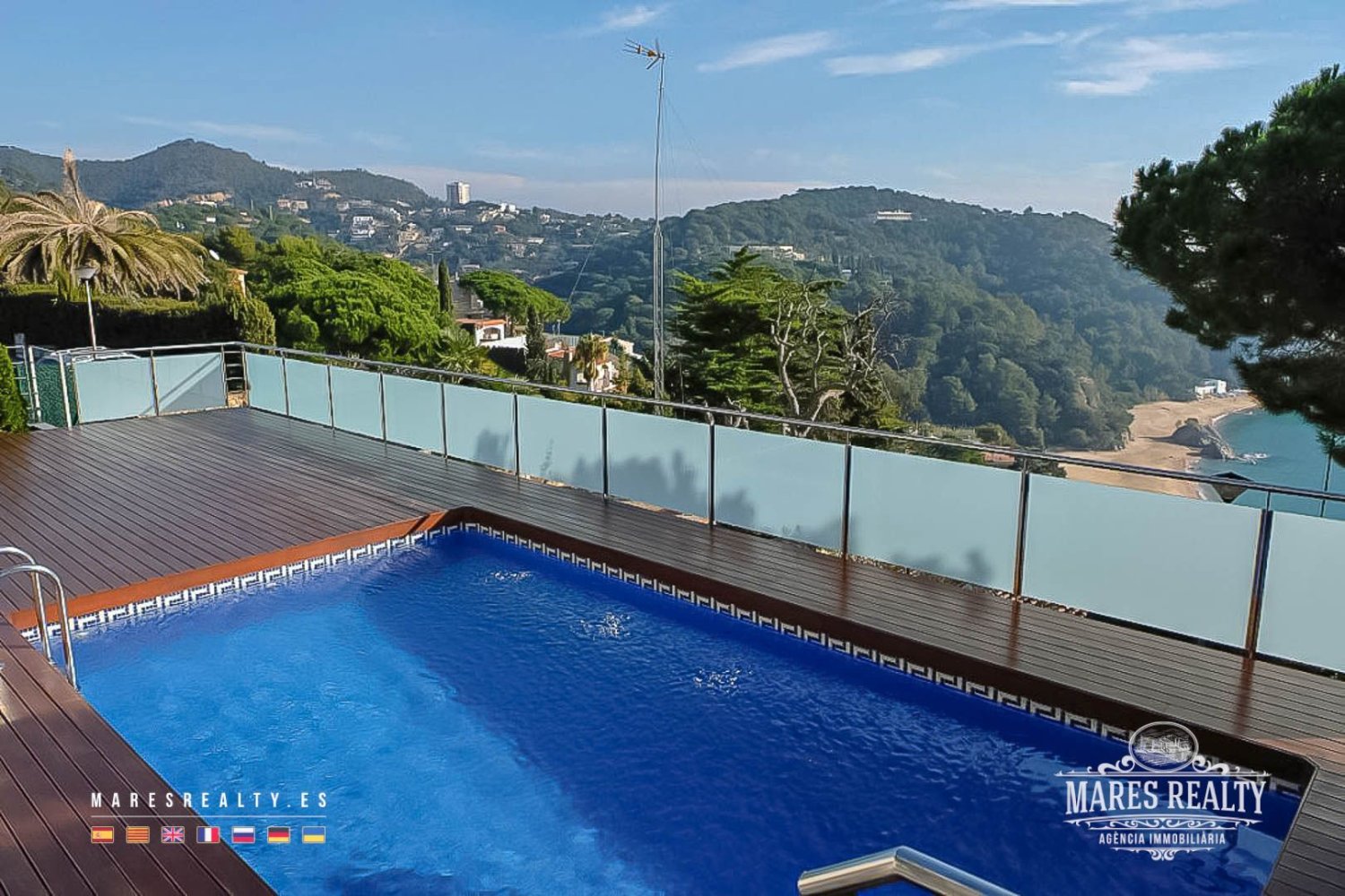 5 bedrooms Villa in Lloret de Mar, Spain No. 11308