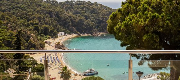 5 bedrooms Villa in Lloret de Mar, Spain No. 11308 4