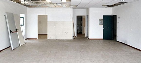  مكتب في Falconara Marittima, Italy 238متر مربع رقم 369911 8