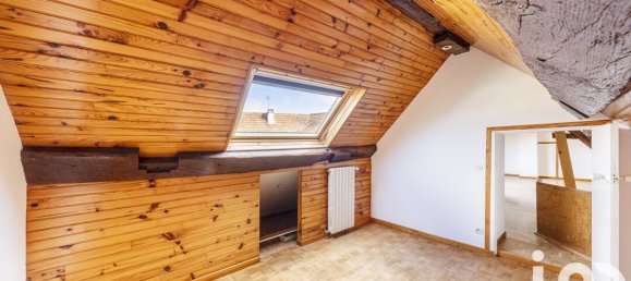 3-salle Appartement à Marines, France No. 324987 12