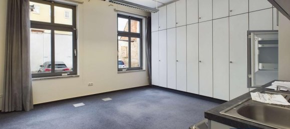 Edificio de 34 habitaciónes en Tirschenreuth, Germany No. 345924 11