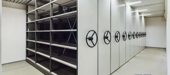 Edificio de 34 habitaciónes en Tirschenreuth, Germany No. 345924 14