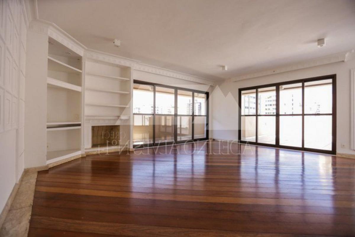 4 bedrooms House in Sao Paulo, Brazil No. 584811