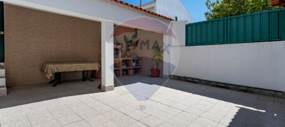 3 bedrooms House in Moita, Portugal No. 185459 13