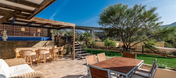 Таунхаус с 3 спальнями в Малага, Испания № 165969 3