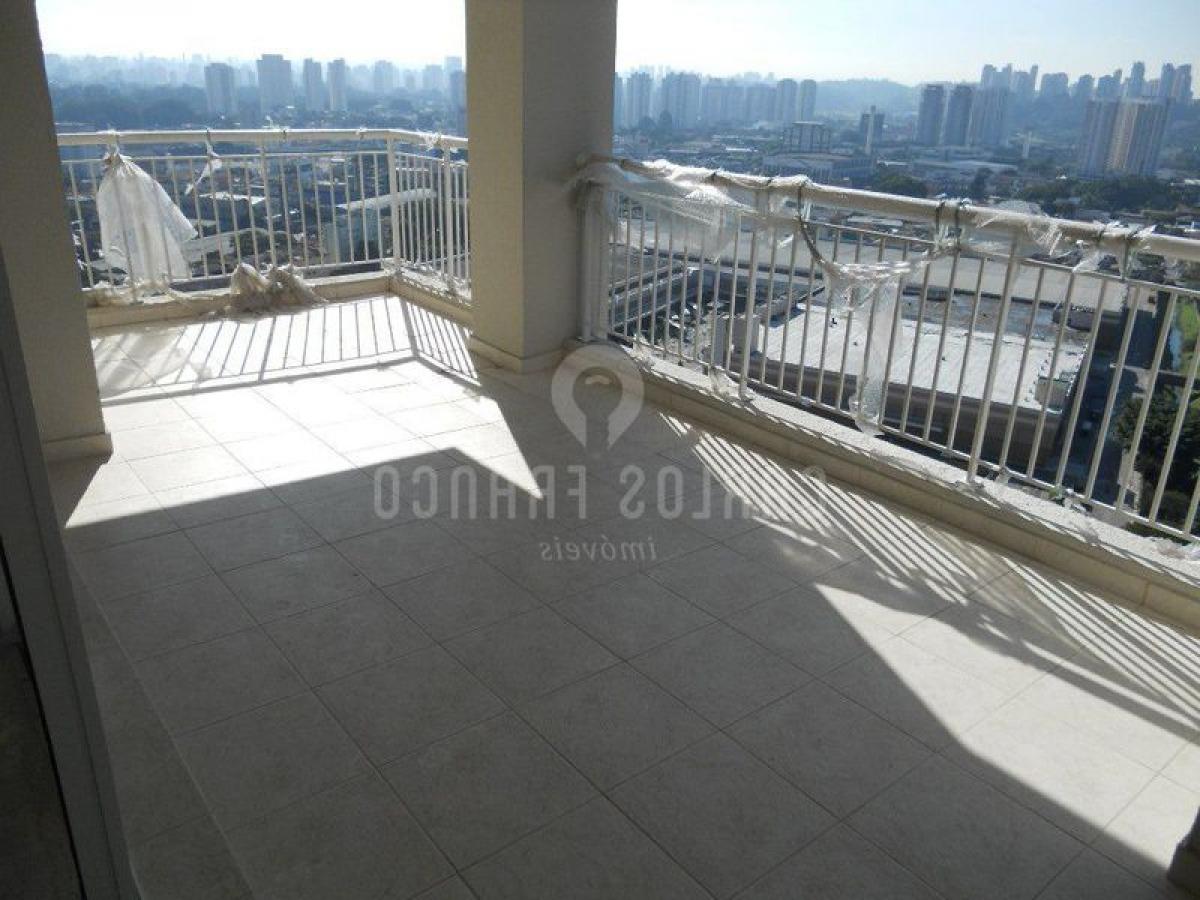 Apartamento de 3 dormitorios en Sao Paulo, Brazil No. 593109