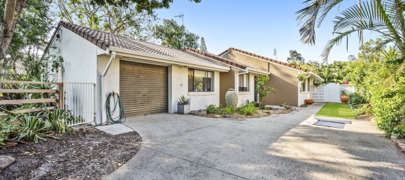 5 chambres Maison à Broadbeach Waters, Australia No. 951 21