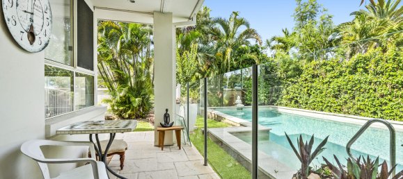 5 chambres Maison à Broadbeach Waters, Australia No. 951 13