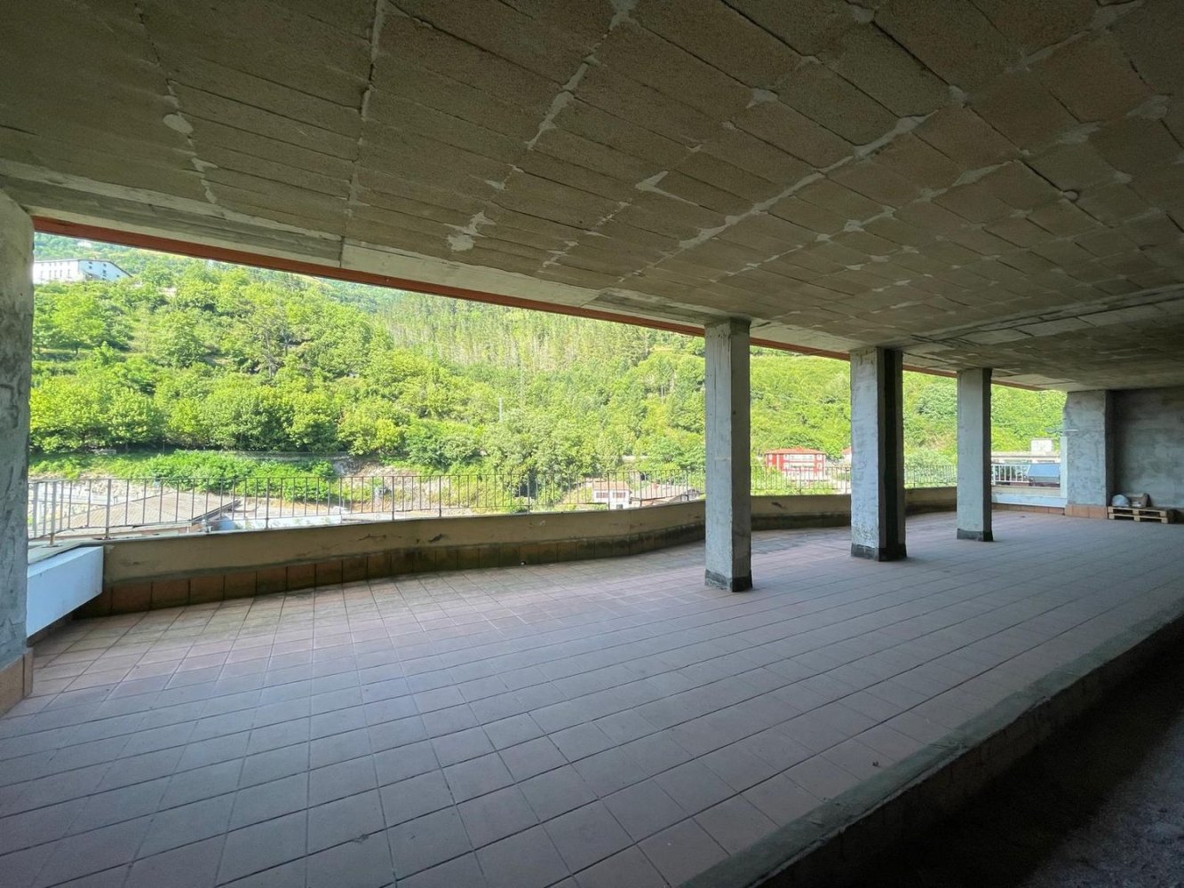 158m² Commercial property in Basque Autonomous Community, Spain No. 160579