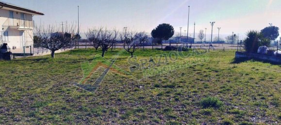 Terrain à Giulianova, Italy 430m² No. 109419 4