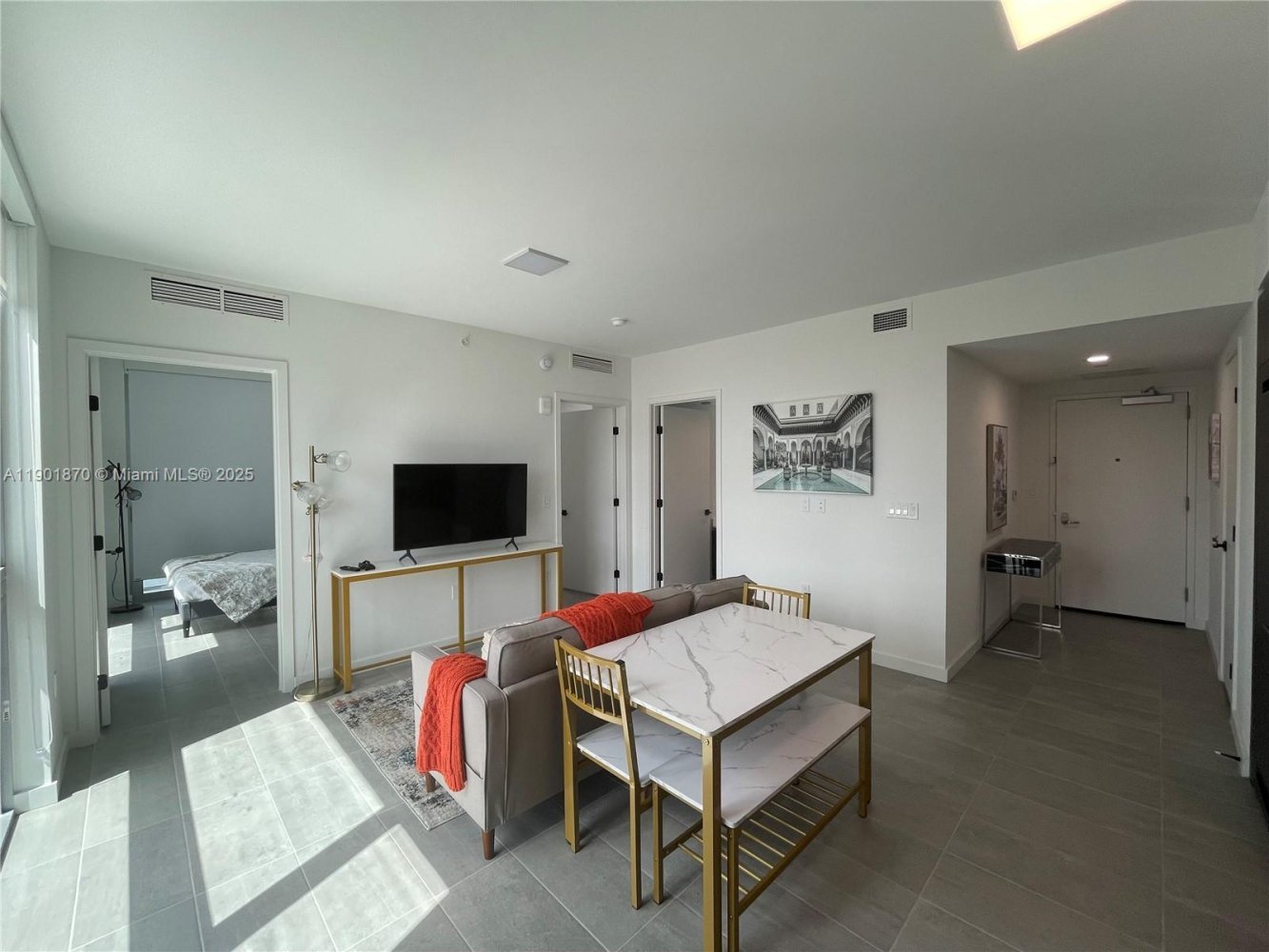 2 Schlafzimmer Gewerbliche Immobilien in Miami, USA, Nr. 615883