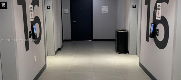 2 Schlafzimmer Gewerbliche Immobilien in Miami, USA, Nr. 615883 17