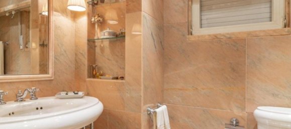 4 bedrooms Apartment in Lisbon, Portugal No. 145219 13