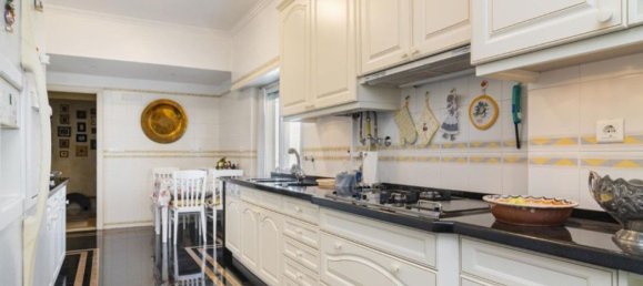 4 bedrooms Apartment in Lisbon, Portugal No. 145219 6