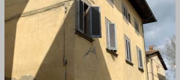 4 Schlafzimmer Wohnung in Terranuova Bracciolini, Italy, Nr. 370647 2