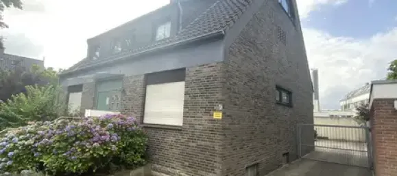 12 rooms Building in Munster, Germany No. 246938 4