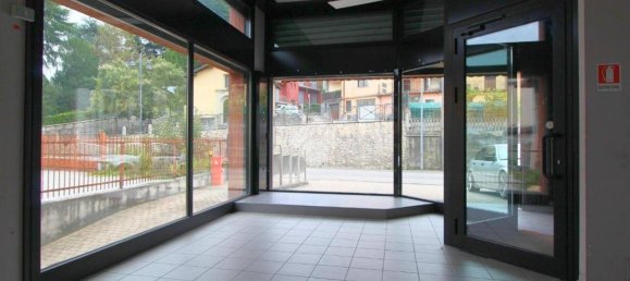 1 bedroom Apartment in Veduggio con Colzano, Italy No. 379144 6