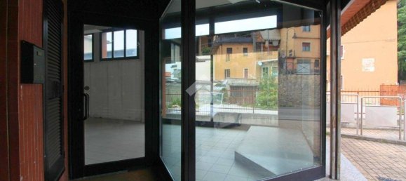 1 bedroom Apartment in Veduggio con Colzano, Italy No. 379144 9