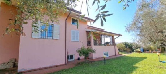 9-salle Villa à Cerveteri, Italy No. 11155 2