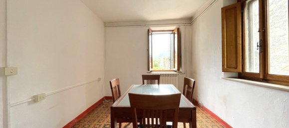 5-salle Maison à Borgo a Mozzano, Italy No. 215120 33