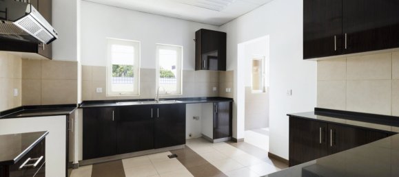 5 bedrooms Villa in The Villa, UAE No. 18958 19