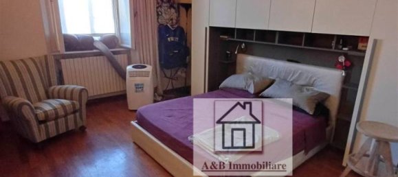 4 bedrooms Apartment in Livorno, Italy No. 220527 14