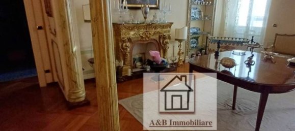 4 bedrooms Apartment in Livorno, Italy No. 220527 17