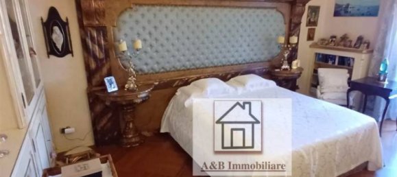 4 bedrooms Apartment in Livorno, Italy No. 220527 32