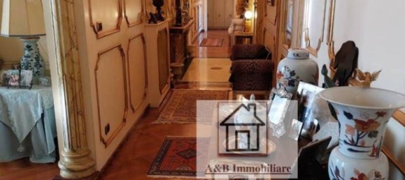 4 bedrooms Apartment in Livorno, Italy No. 220527 45