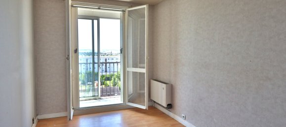 Apartamento de 2 dormitorios en Troyes, France No. 103434 5