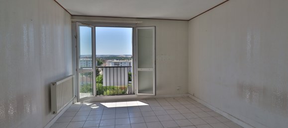 Apartamento de 2 dormitorios en Troyes, France No. 103434 2