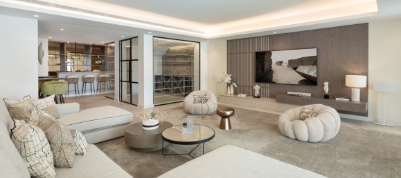 Casa de 5 dormitorios en El Madronal, Spain No. 187864 25