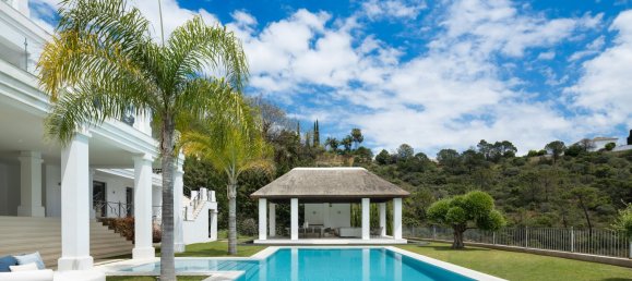 Casa de 5 dormitorios en El Madronal, Spain No. 187864 8