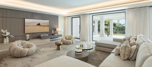 Casa de 5 dormitorios en El Madronal, Spain No. 187864 24