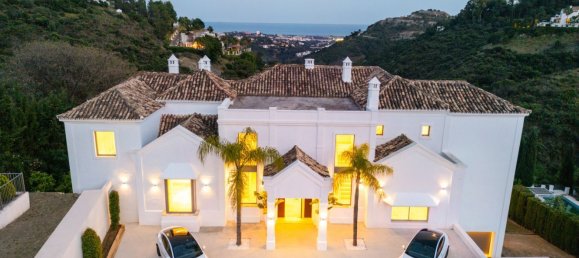 Casa de 5 dormitorios en El Madronal, Spain No. 187864 29