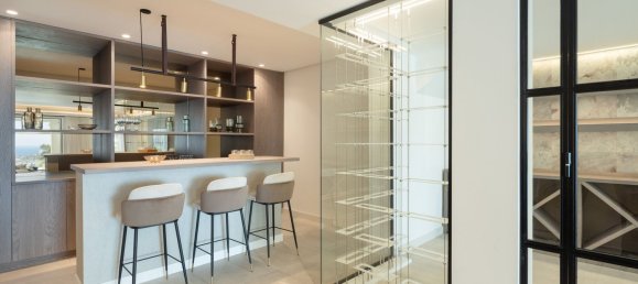 Casa de 5 dormitorios en El Madronal, Spain No. 187864 26