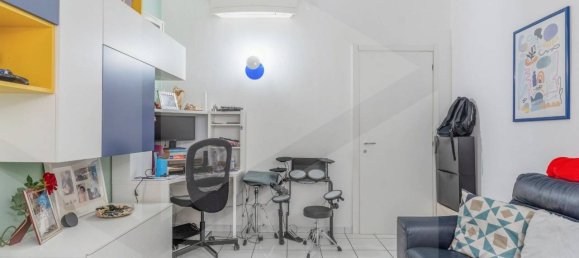 Apartamento de 3 divisões em Milan, Italy N.º 241225 5