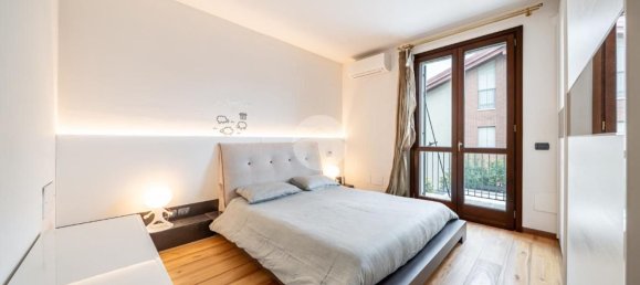 6 bedrooms House in Lavagno, Italy No. 315565 6