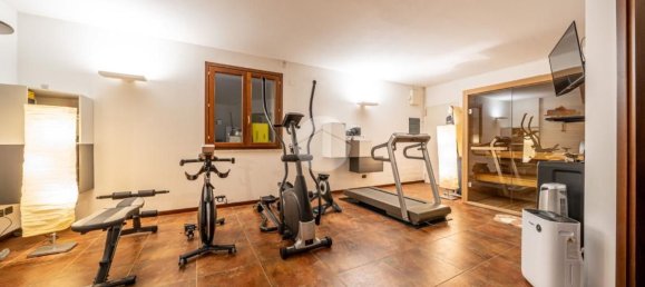 6 bedrooms House in Lavagno, Italy No. 315565 31