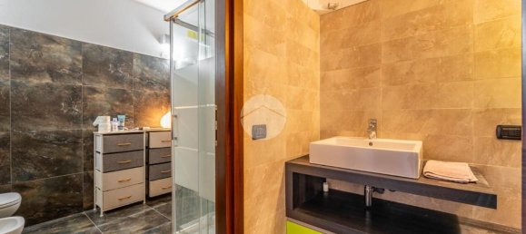 6 bedrooms House in Lavagno, Italy No. 315565 32