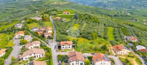 6 bedrooms House in Lavagno, Italy No. 315565 40