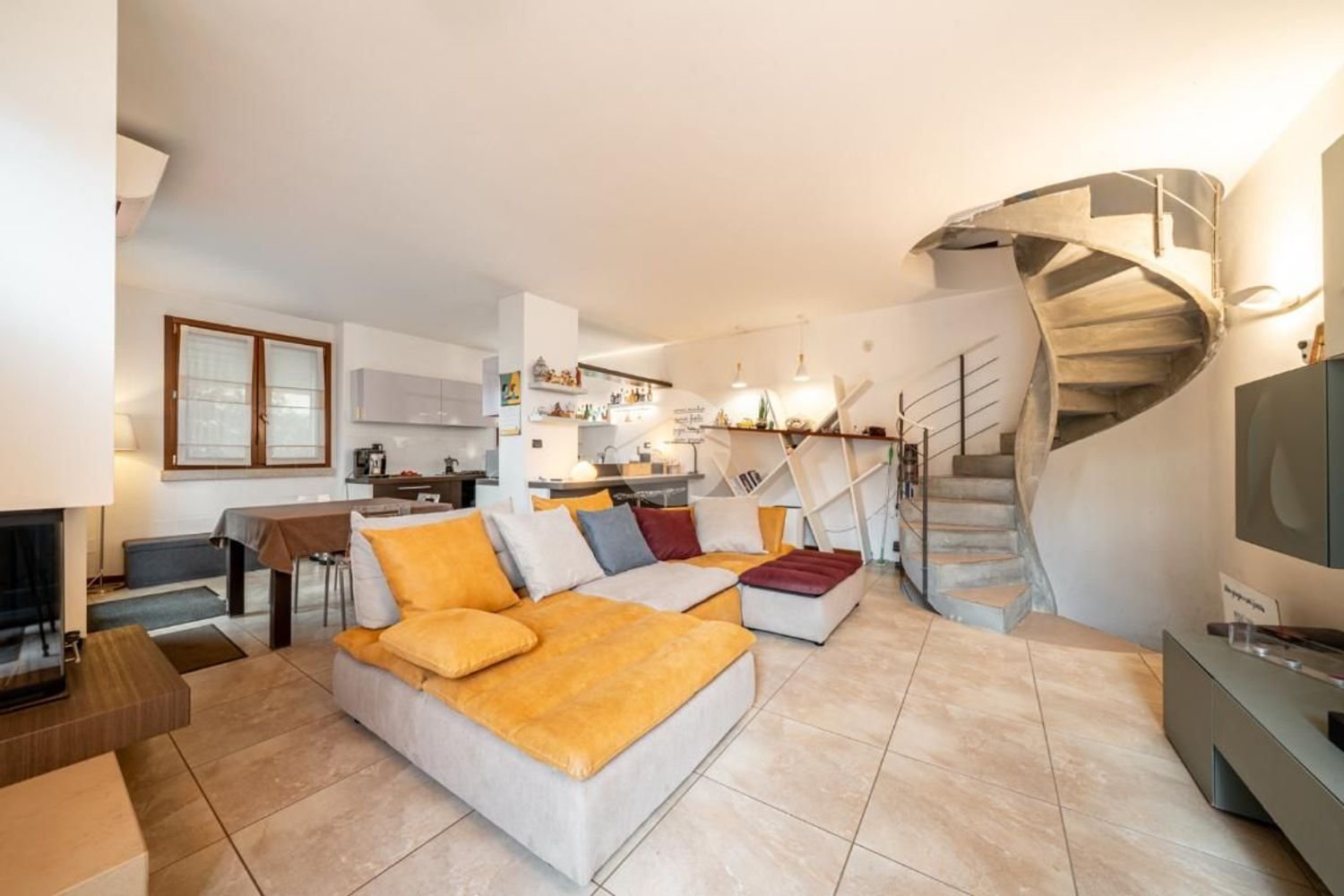 6 bedrooms House in Lavagno, Italy No. 315565