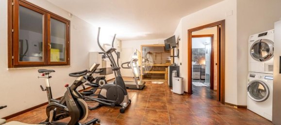 6 bedrooms House in Lavagno, Italy No. 315565 30